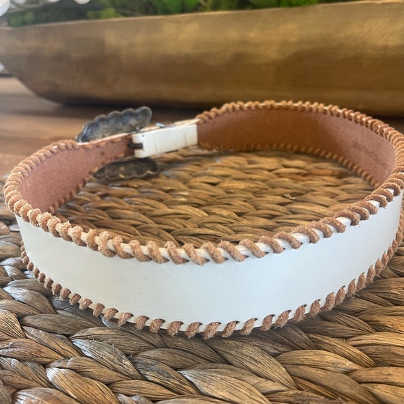 Ginnie Johnsen White Leather Braided Belt, Silver Western Buckle, EUC - Picture 3 of 4